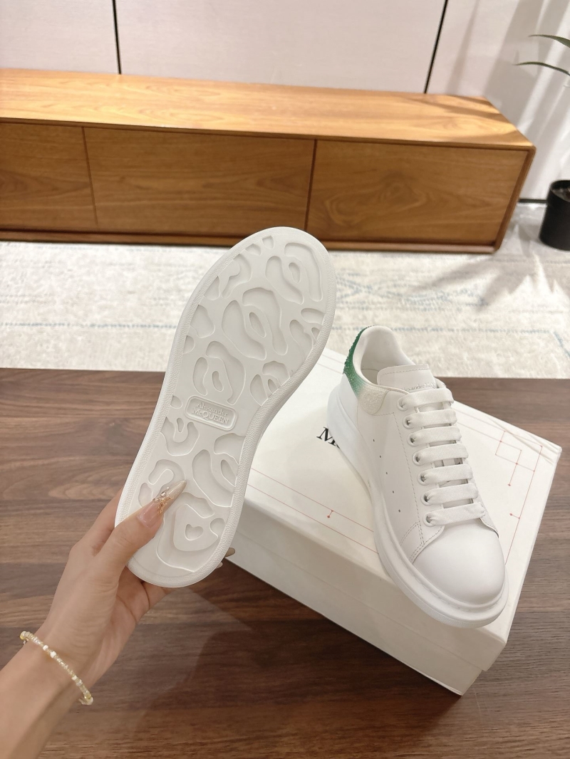 a1exa*der Mcqv*en sneakers